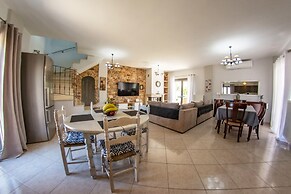 Giannakis Villa Corfu