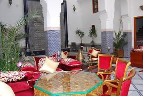 Room in B&B - Riad Authentic Palace & Spa - Jamiaa