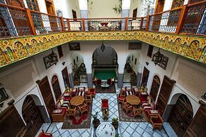 Room in B&B - Riad Authentic Palace & Spa - Jawhara