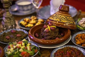 Room in B&B - Riad Authentic Palace & Spa - Suite Al Ambra