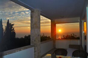 House Lemoni, Apartment C - Pelekas, Corfu