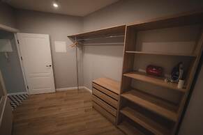 Kostjukowski Apartments Mudroho 12 V