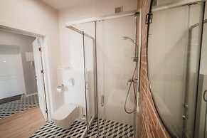 Kostjukowski Apartments Mudroho 12 V