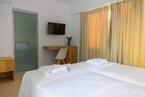 Sea Breeze Hotel