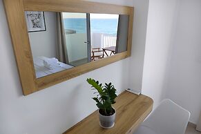 Sea Breeze Hotel