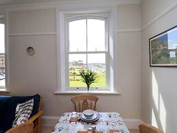 Royal View
