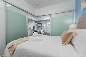 The Bay Suites - Entertainment Dist