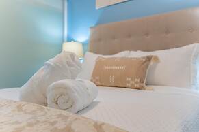 The Bay Suites - Entertainment Dist