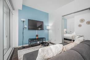 The Bay Suites - Entertainment Dist