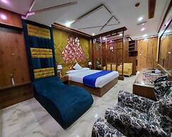 Camphor Hotel