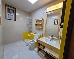 Camphor Hotel