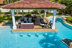Luxury Stunning Villa in Cocotal With Pool