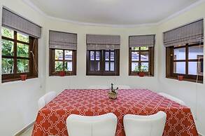 Luxury Stunning Villa in Cocotal With Pool
