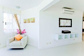 Ocean View Apartment With 3 BDR at B Varo Beach