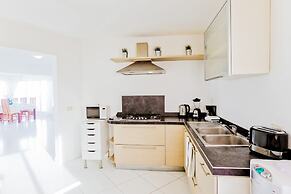 Ocean View Apartment With 3 BDR at B Varo Beach