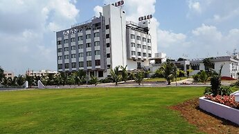 Grand Sarovar Portico