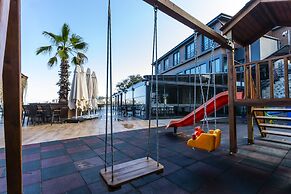 Santana Resort Hotel