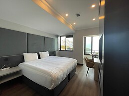 Santana Resort Hotel