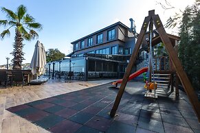 Santana Resort Hotel