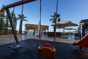 Santana Resort Hotel