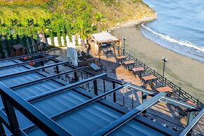 Santana Resort Hotel