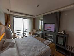 Santana Resort Hotel