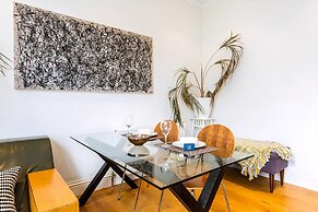 Bright and Spacious Notting Hill Nest