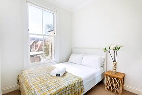 Bright and Spacious Notting Hill Nest