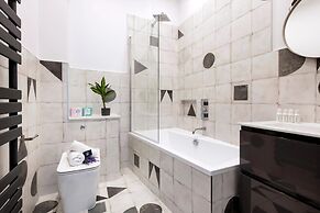 Modern and Bright Highgate Gem