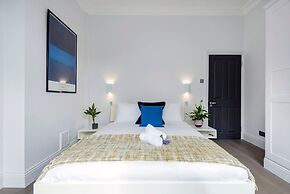 Modern and Bright Highgate Gem