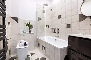 Modern and Bright Highgate Gem