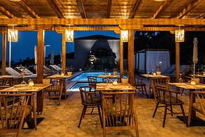 Avaton Suites & Villa Philian Collection