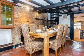 2 Pound cottage