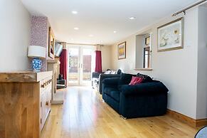 2 Pound cottage