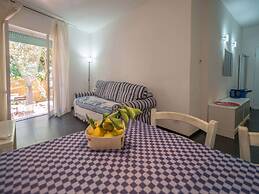 Sciacchetrà Apartment with AC