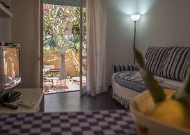 Sciacchetrà Apartment with AC