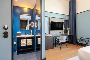 The Editory Riverside Hotel, an Historic Hotel