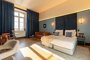 The Editory Riverside Hotel, an Historic Hotel