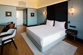 The Editory Riverside Hotel, an Historic Hotel