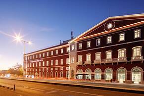 The Editory Riverside Hotel, an Historic Hotel