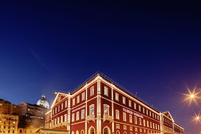 The Editory Riverside Hotel, an Historic Hotel