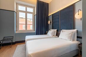 The Editory Riverside Hotel, an Historic Hotel