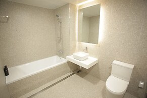 Hotel Seven Step