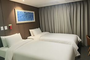 Jinju Raon Stay in Perla