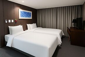 Jinju Raon Stay in Perla