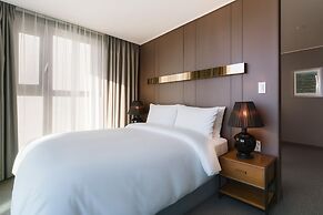 Jinju Raon Stay in Perla
