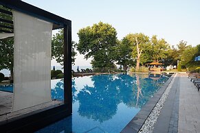 Pia Mare Hotel