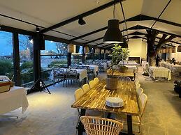 Pia Mare Hotel