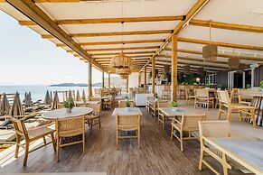 Skiathos Thalassa Philian Collection