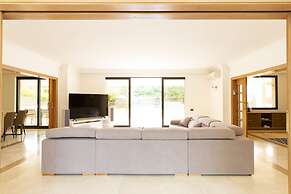 Olala Gava Beach Villa